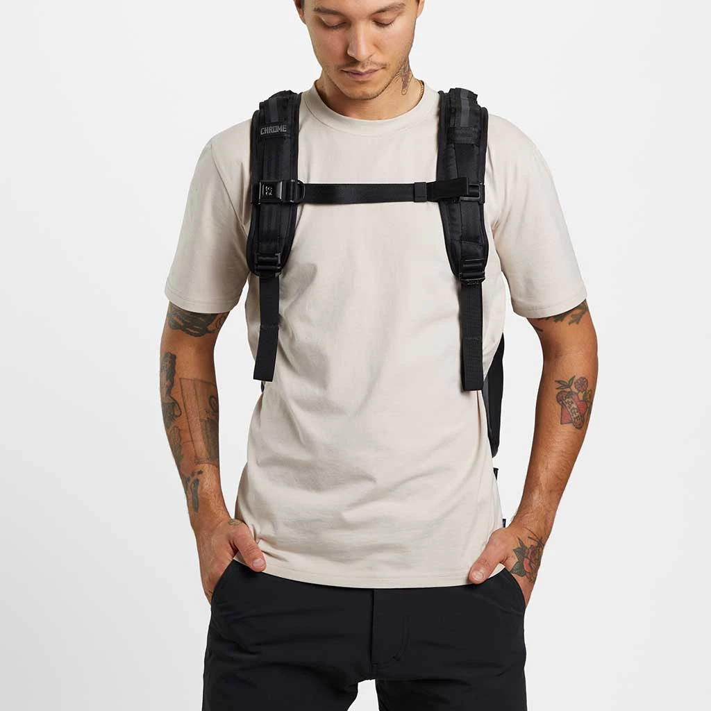 Chrome Industries Niko Camera Backpack 3.0 12 Chrome Industries Niko Camera Backpack 3.0