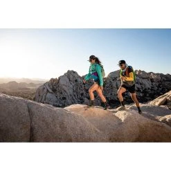 Darn Tough Kelso Micro Crew Lightweight W/ Cushion | Women's Clothing