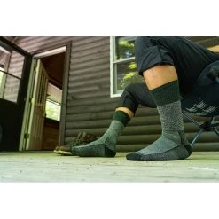 Darn Tough Scout Boot Midweight W/ Cushion | Men's