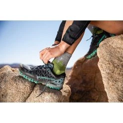 Darn Tough Clothing Treeline Micro Crew Midweight W/ Cushion | Women's 9 Darn Tough Clothing Treeline Micro Crew Midweight W/ Cushion | Women's