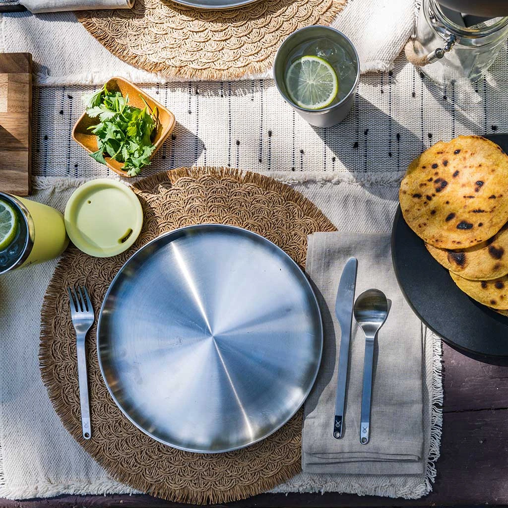 Hydro Flask 10-inch Plate New 9 Hydro Flask 10-inch Plate New