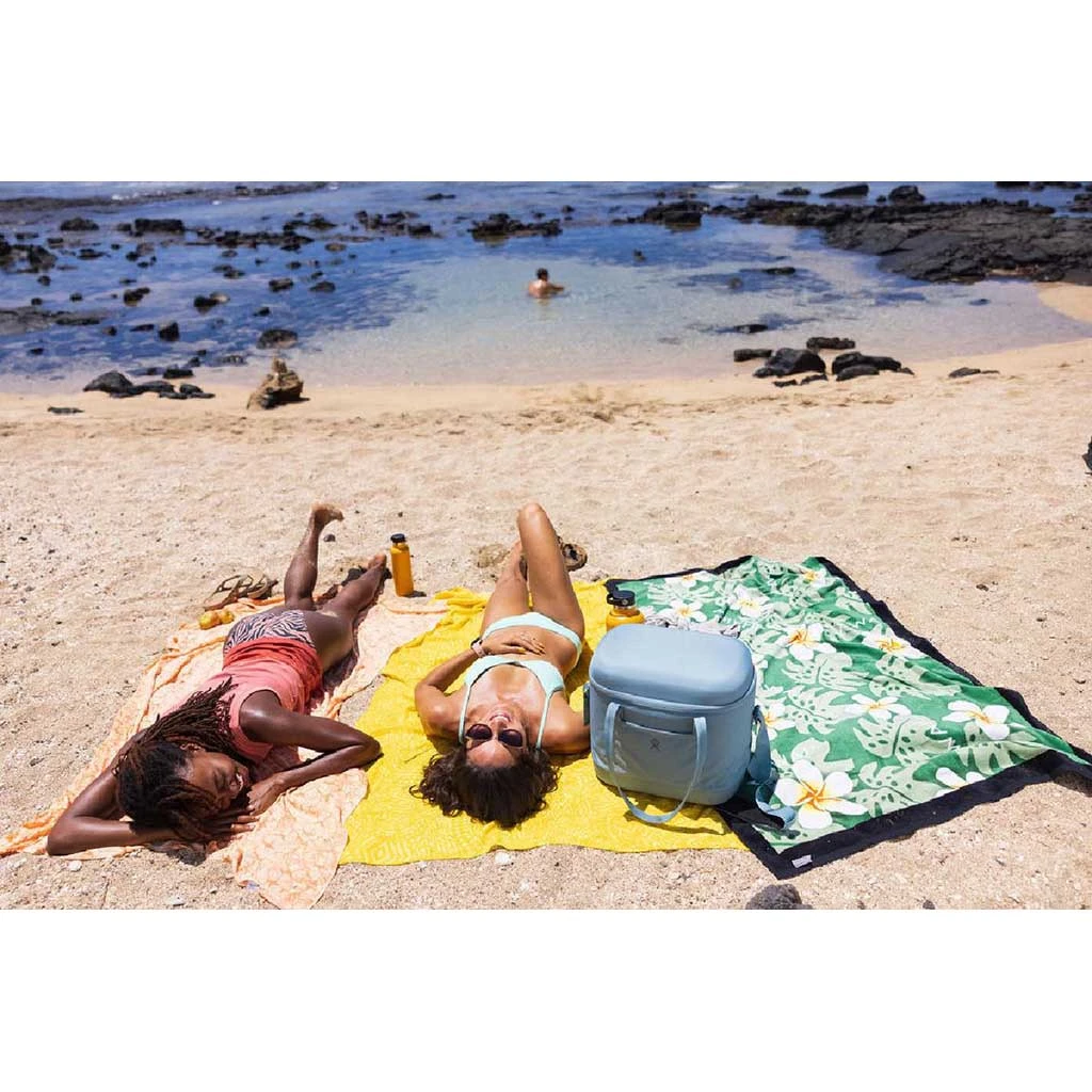 Hydro Flask New 20L Carry Out Soft Cooler 4 Hydro Flask New 20L Carry Out Soft Cooler