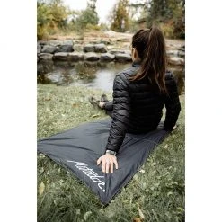 Matador Pocket Blanket