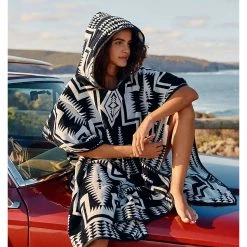 Pendleton Jacquard Hooded Towel