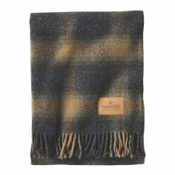 Pendleton Motor Robe W/ Leather Carrier