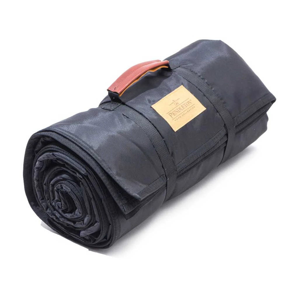 Pendleton Home, Garden & Cooking Roll-Up Blanket | Nylon Backed 5 Pendleton Home, Garden & Cooking Roll-Up Blanket | Nylon Backed