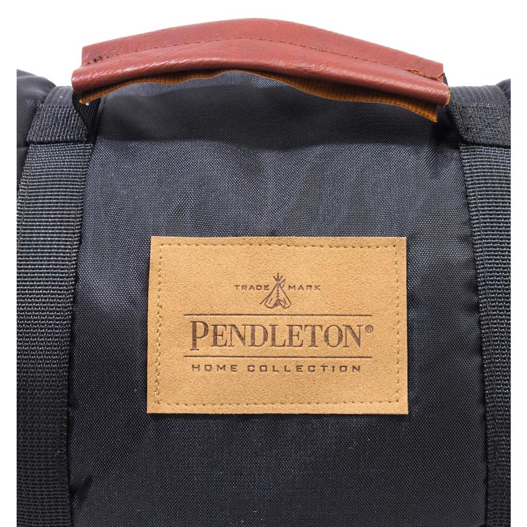 Pendleton Home, Garden & Cooking Roll-Up Blanket | Nylon Backed 6 Pendleton Home, Garden & Cooking Roll-Up Blanket | Nylon Backed