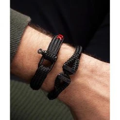 Pig & Hen Sharp Simon | Coat Of Arms