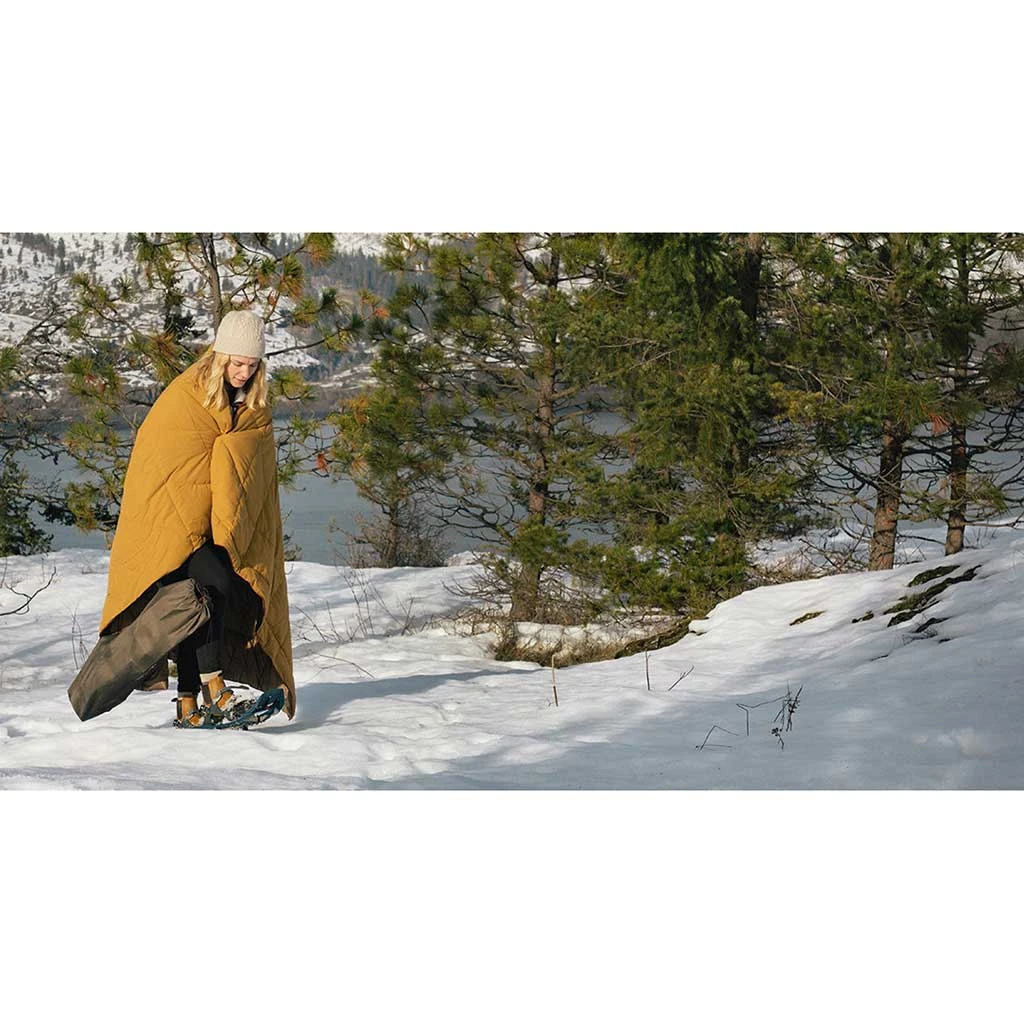 Rumpl X Snow Peak NanoLoft Takibi Blanket 13 Rumpl X Snow Peak NanoLoft Takibi Blanket