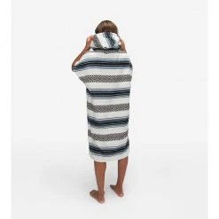 Slowtide New Oso Changing Poncho | S/M