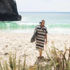 Slowtide New Oso Changing Poncho | S/M