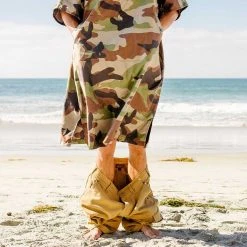 Slowtide Regime Quick-Dry Poncho | L/XL