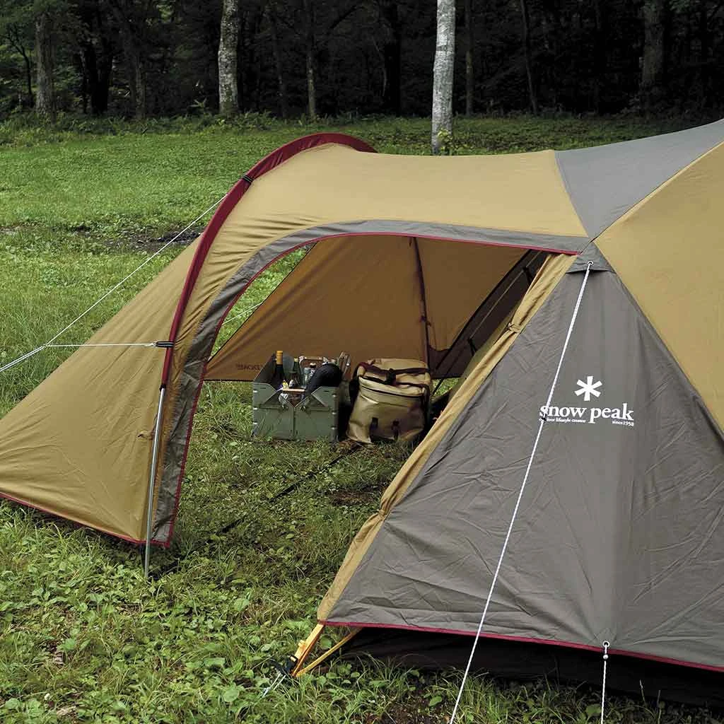 Snow Peak Camping Kit Amenity Dome Tent 6P 8 Snow Peak Camping Kit Amenity Dome Tent 6P