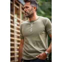&SONS New Elder Henley Short Sleeve Shirt