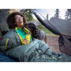 Therm-a-Rest Questar 20 Sleeping Bag Camping Kit
